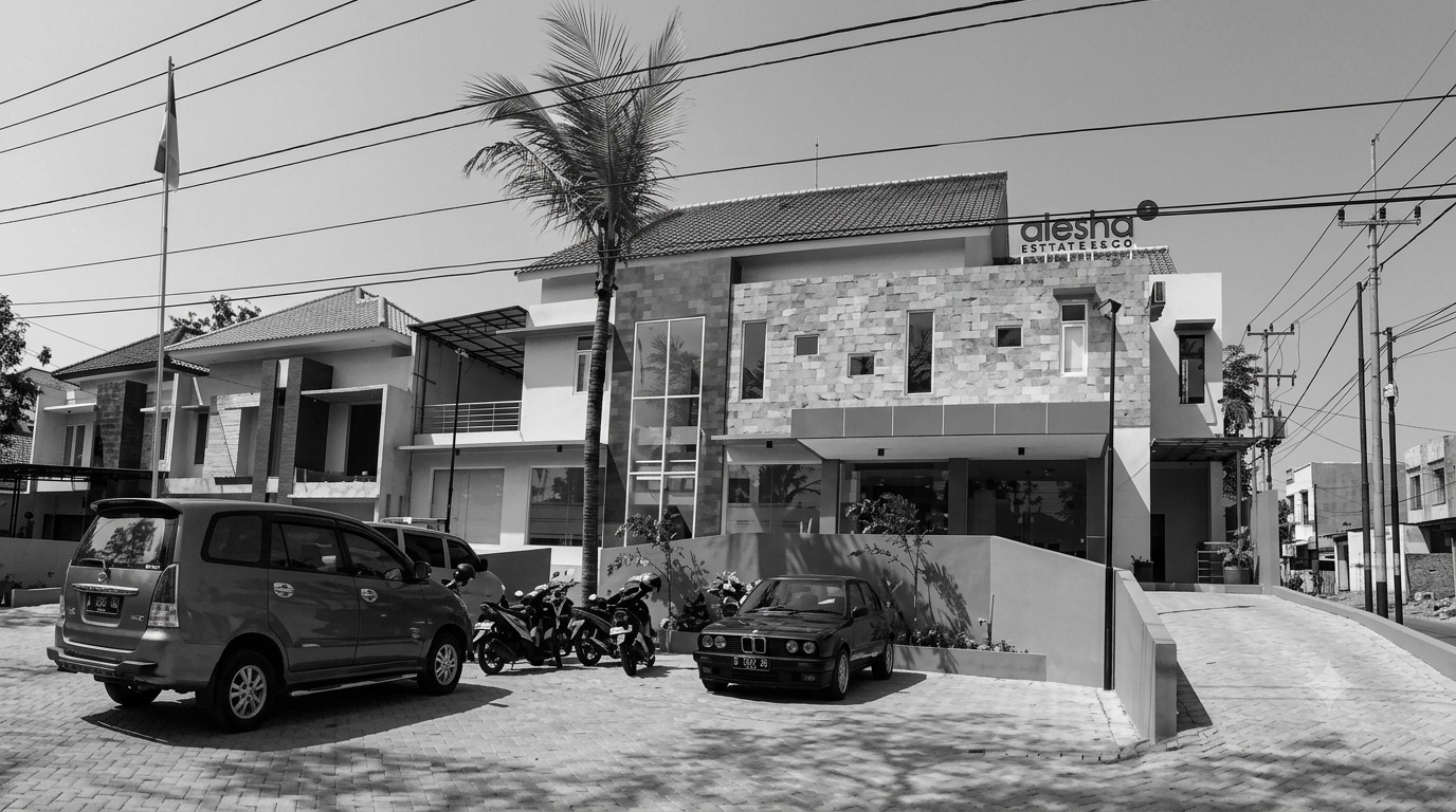 Berawal dari Klinik utama Alesha
